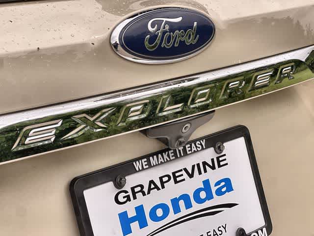 Thumbnail: 2018 Ford Explorer - 8
