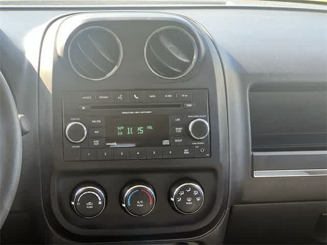 Thumbnail: 2015 Jeep Patriot - 18