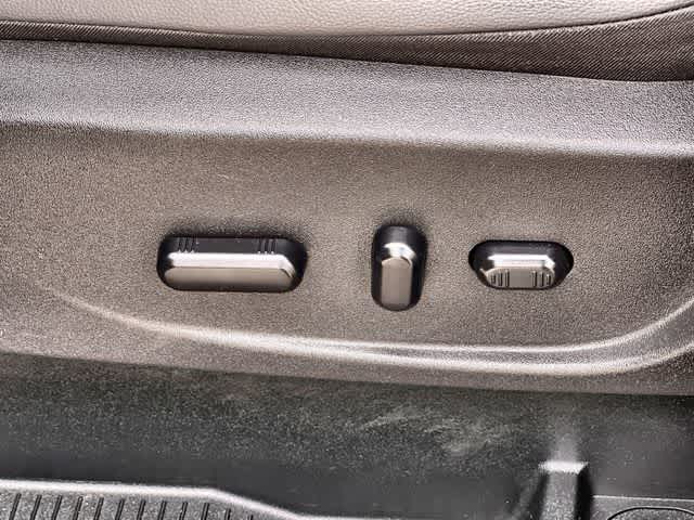 Thumbnail: 2019 Ford Escape - 31