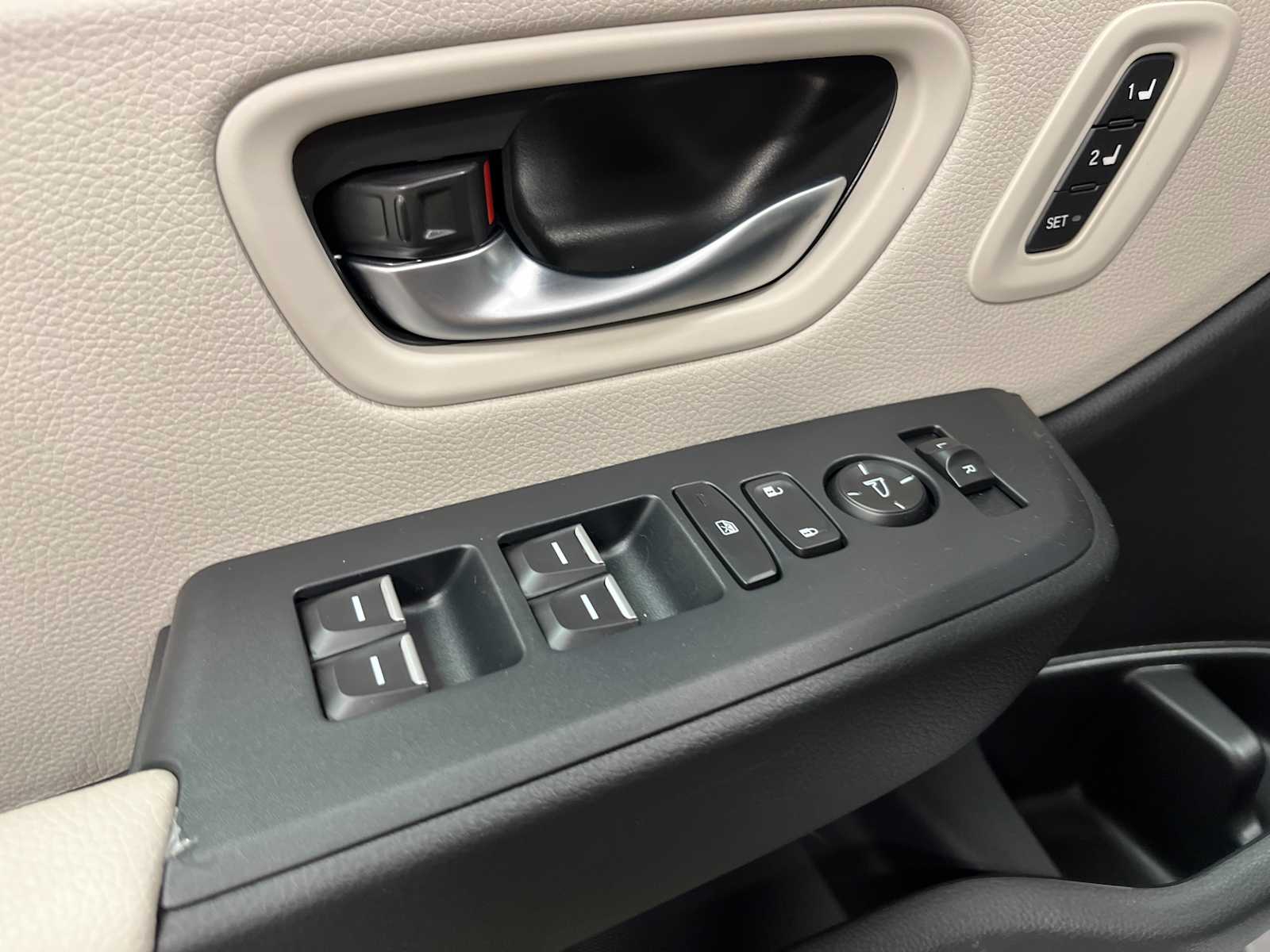 Thumbnail: 2026 Honda Pilot - 12