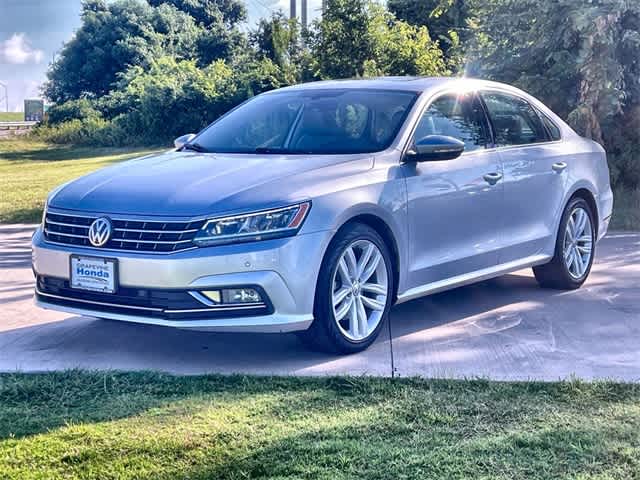 Thumbnail: 2018 Volkswagen Passat - 1