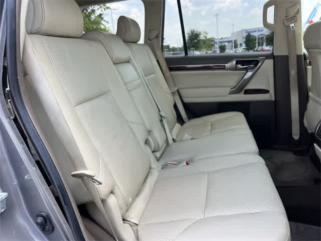 Thumbnail: 2013 Lexus GX - 14