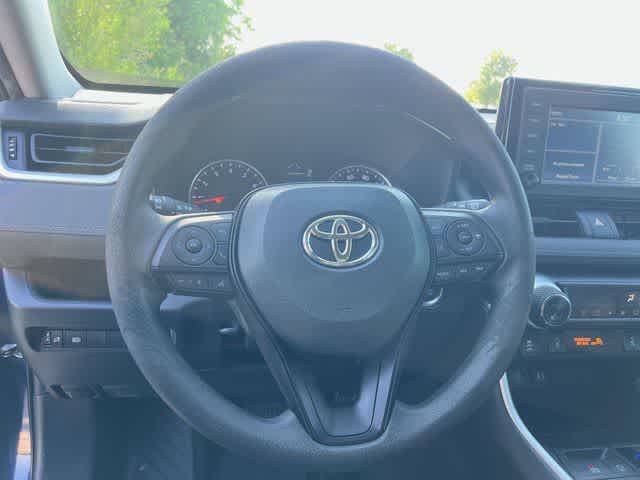Thumbnail: 2019 Toyota RAV4 - 17