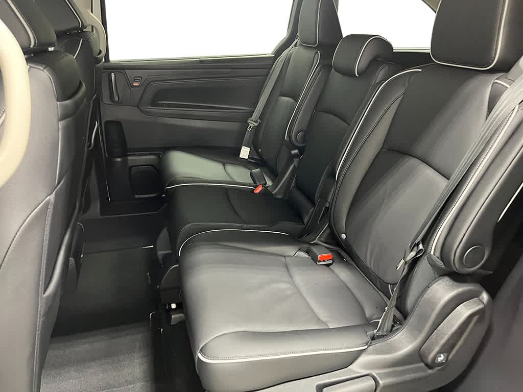 Thumbnail: 2026 Honda Odyssey - 21