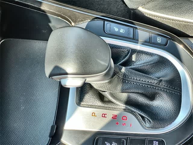 Thumbnail: 2024 Kia Forte - 16