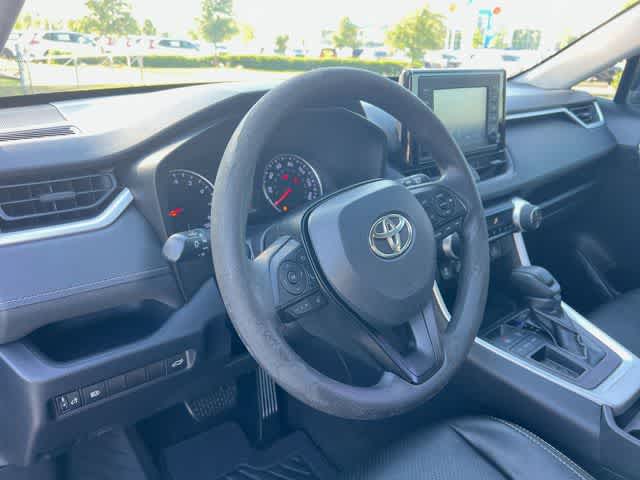Thumbnail: 2019 Toyota RAV4 - 15