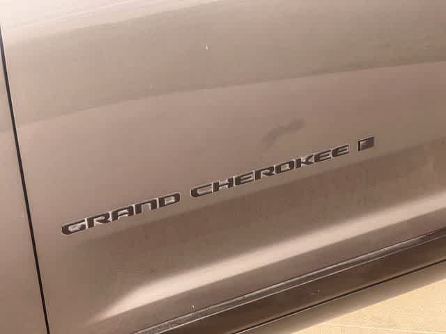 Thumbnail: 2023 Jeep Grand Cherokee L - 8