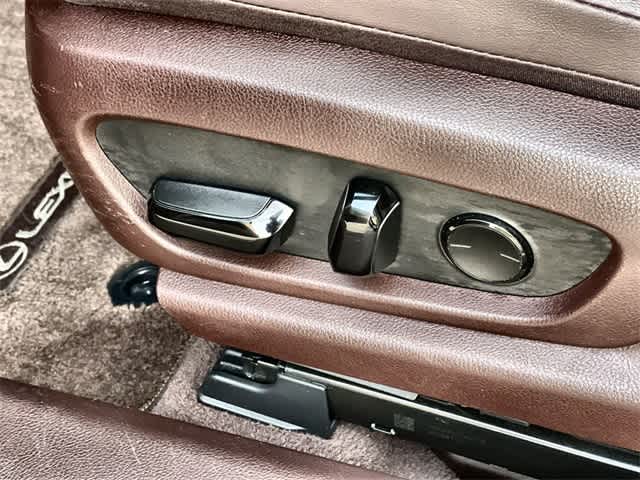 Thumbnail: 2019 Lexus ES - 31