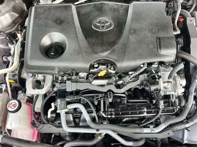 Thumbnail: 2022 Toyota Camry - 11