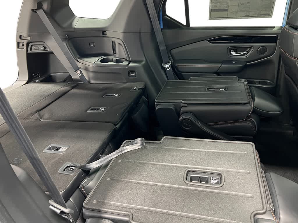 Thumbnail: 2025 Honda Pilot - 37