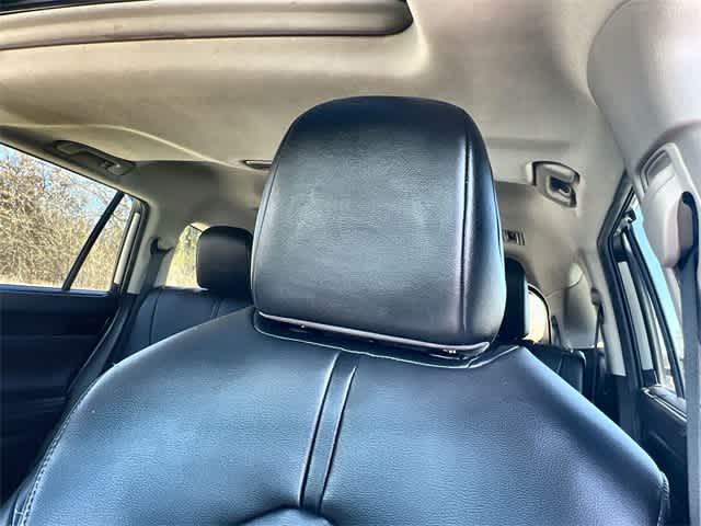 Thumbnail: 2020 Toyota Highlander - 25