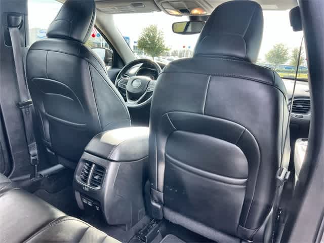 Thumbnail: 2021 Jeep Cherokee - 13