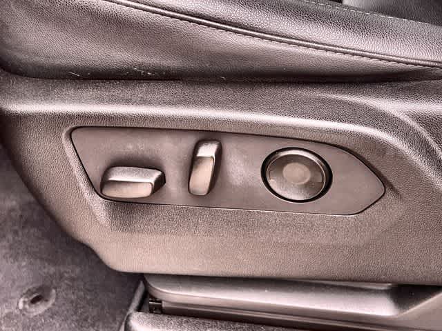 Thumbnail: 2023 Chevrolet Tahoe - 31