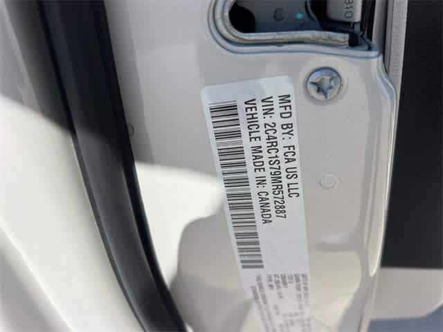 Thumbnail: 2021 Chrysler Pacifica - 22