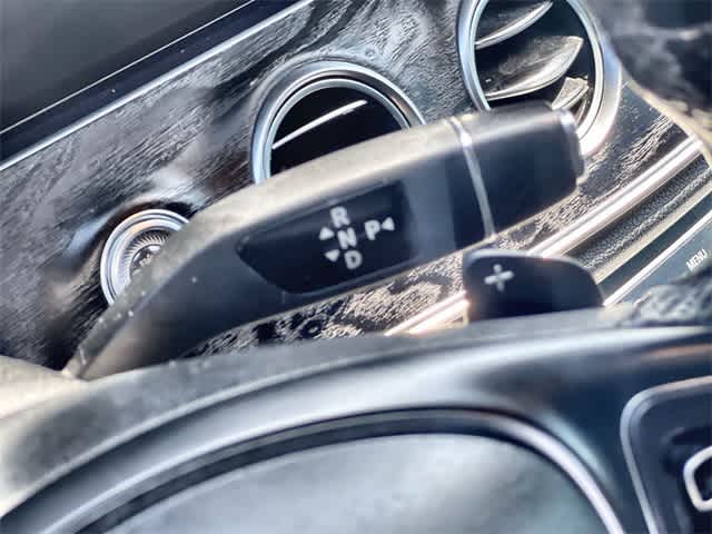 Thumbnail: 2018 Mercedes-Benz E-Class - 16