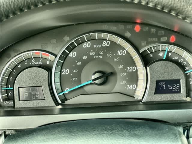 Thumbnail: 2012 Toyota Camry - 19