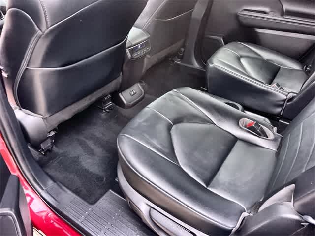 Thumbnail: 2021 Toyota Highlander - 33