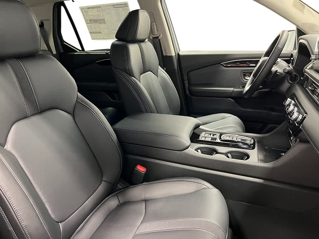 Thumbnail: 2025 Honda Pilot - 41