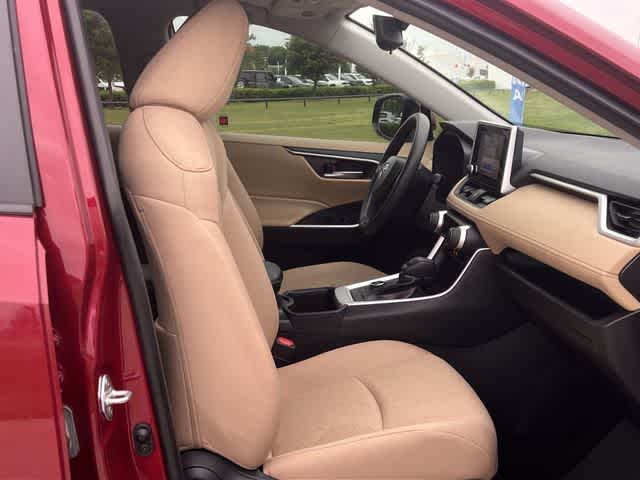 Thumbnail: 2024 Toyota RAV4 - 12