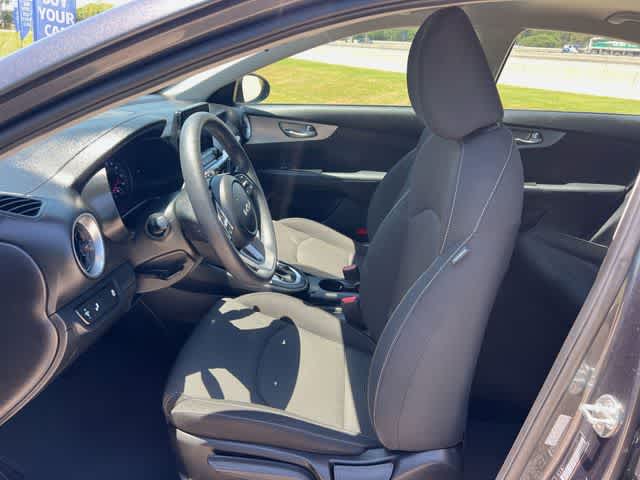 Thumbnail: 2023 Kia Forte - 11