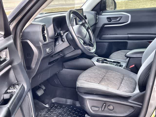 Thumbnail: 2022 Ford Bronco Sport - 3