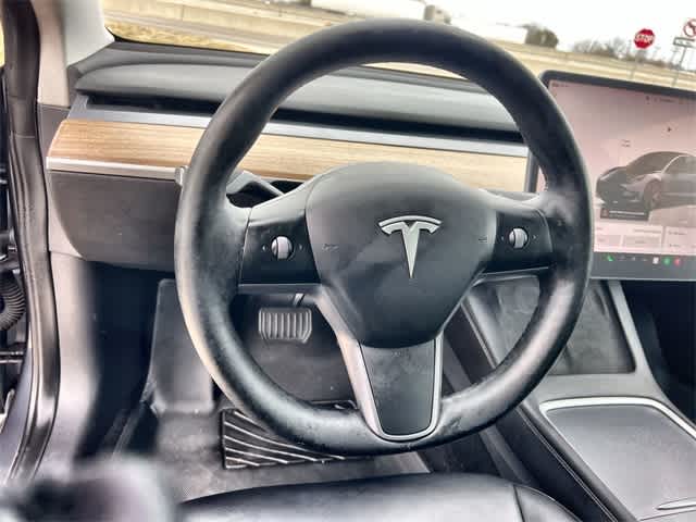 Thumbnail: 2022 Tesla Model 3 - 17