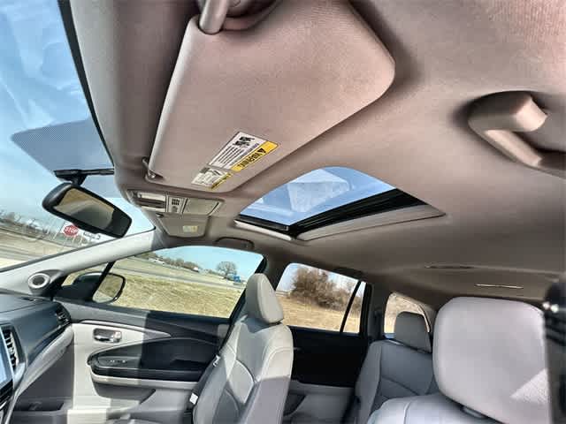 Thumbnail: 2016 Honda Pilot - 32