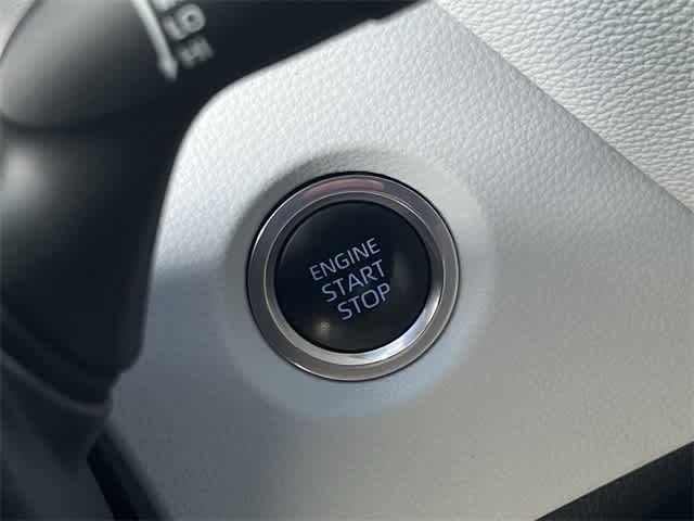 Thumbnail: 2022 Toyota Corolla - 28