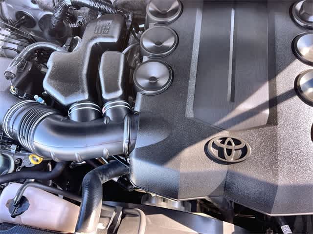 Thumbnail: 2022 Toyota 4Runner - 10