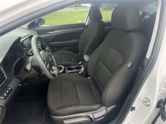 2020 Hyundai Elantra SEL 11