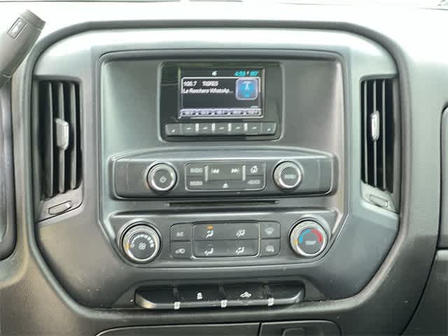 Thumbnail: 2015 Chevrolet Silverado 1500 - 18