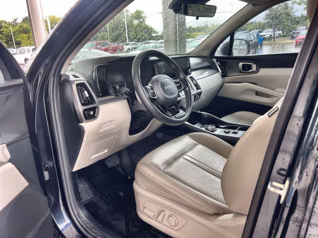Thumbnail: 2022 Kia Sorento - 3
