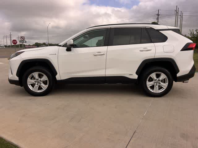 Thumbnail: 2021 Toyota RAV4 - 4