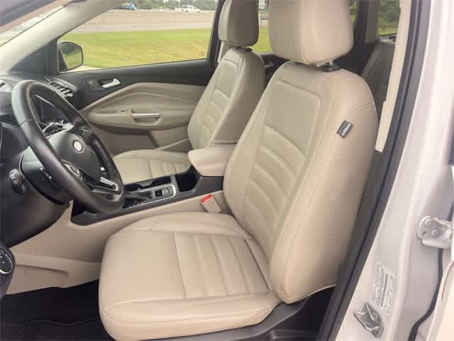 2017 Ford Escape Titanium 11