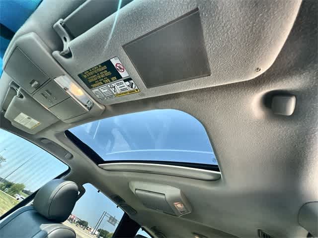 Thumbnail: 2016 Toyota Sequoia - 31