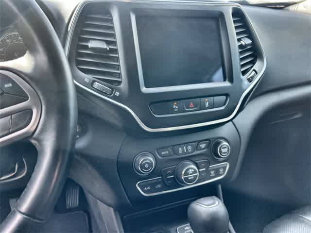 Thumbnail: 2021 Jeep Cherokee - 18