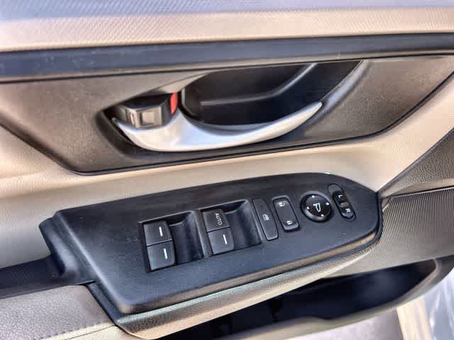 Thumbnail: 2017 Honda CR-V - 29