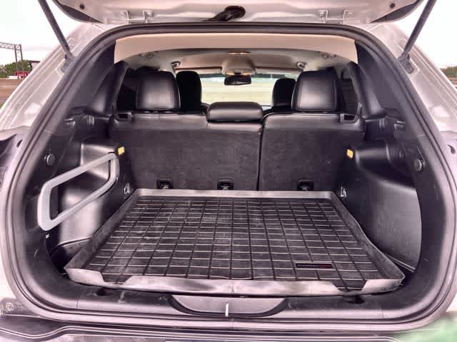 Thumbnail: 2017 Jeep Cherokee - 20