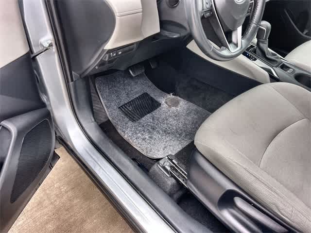 Thumbnail: 2022 Toyota Corolla Cross - 3