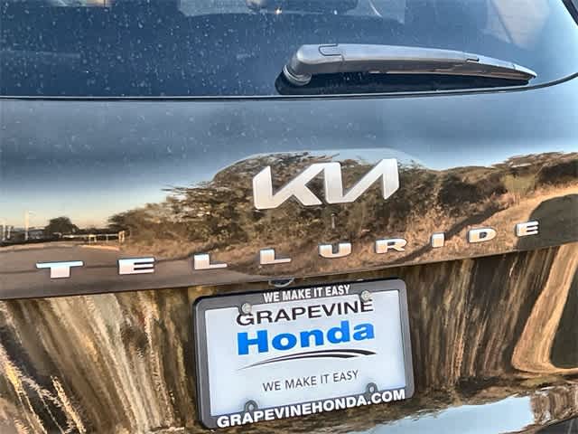 Thumbnail: 2022 Kia Telluride - 8