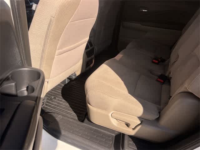 Thumbnail: 2017 Honda Pilot - 32