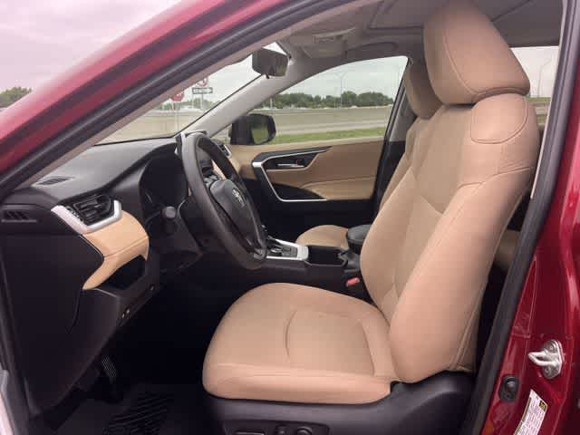 Thumbnail: 2024 Toyota RAV4 - 11