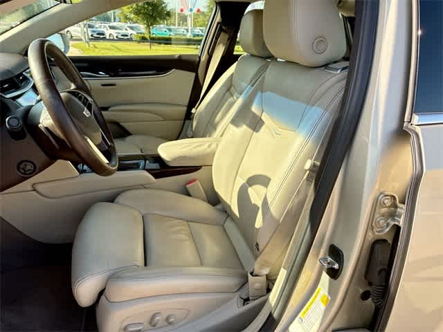 Thumbnail: 2016 Cadillac XTS - 11