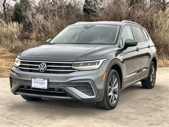 Thumbnail: 2022 Volkswagen Tiguan - 2