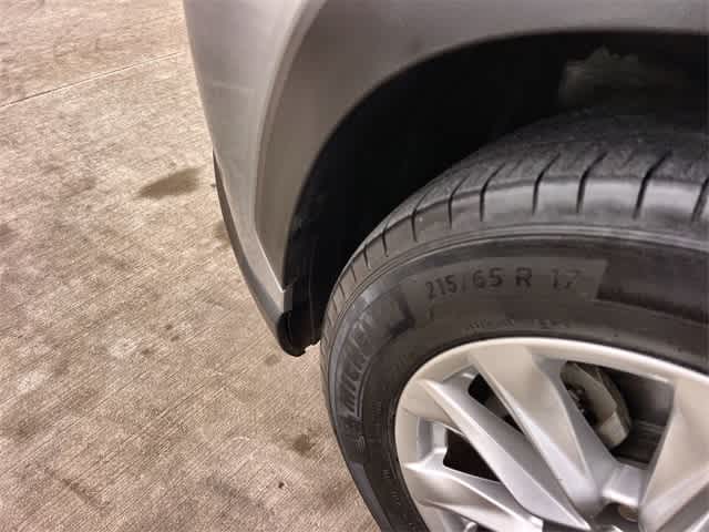 Thumbnail: 2022 Toyota Corolla Cross - 23