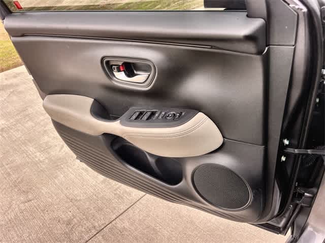 Thumbnail: 2025 Honda HR-V - 30