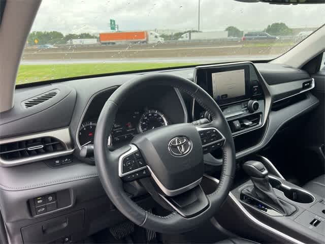 2023 Toyota Highlander L 15