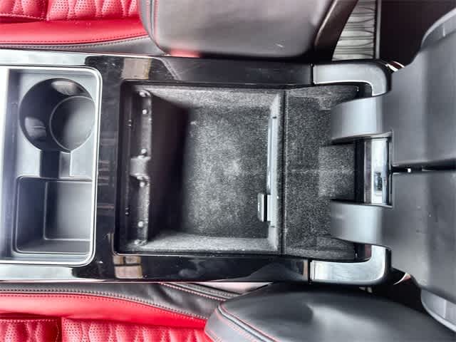 Thumbnail: 2020 Land Rover Range Rover Velar - 27