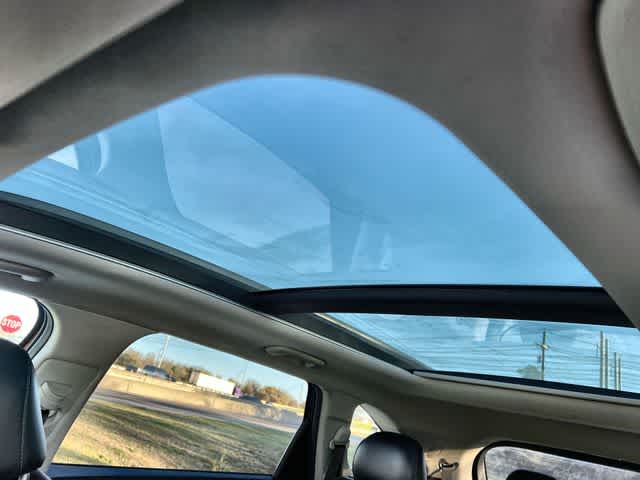 Thumbnail: 2022 Kia Sorento - 33