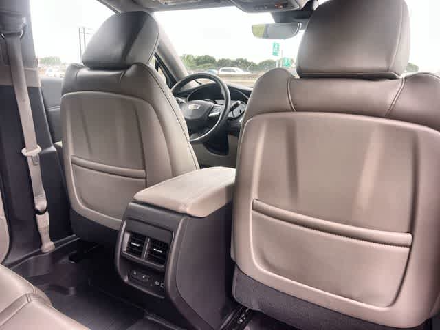 Thumbnail: 2022 Cadillac XT4 - 13